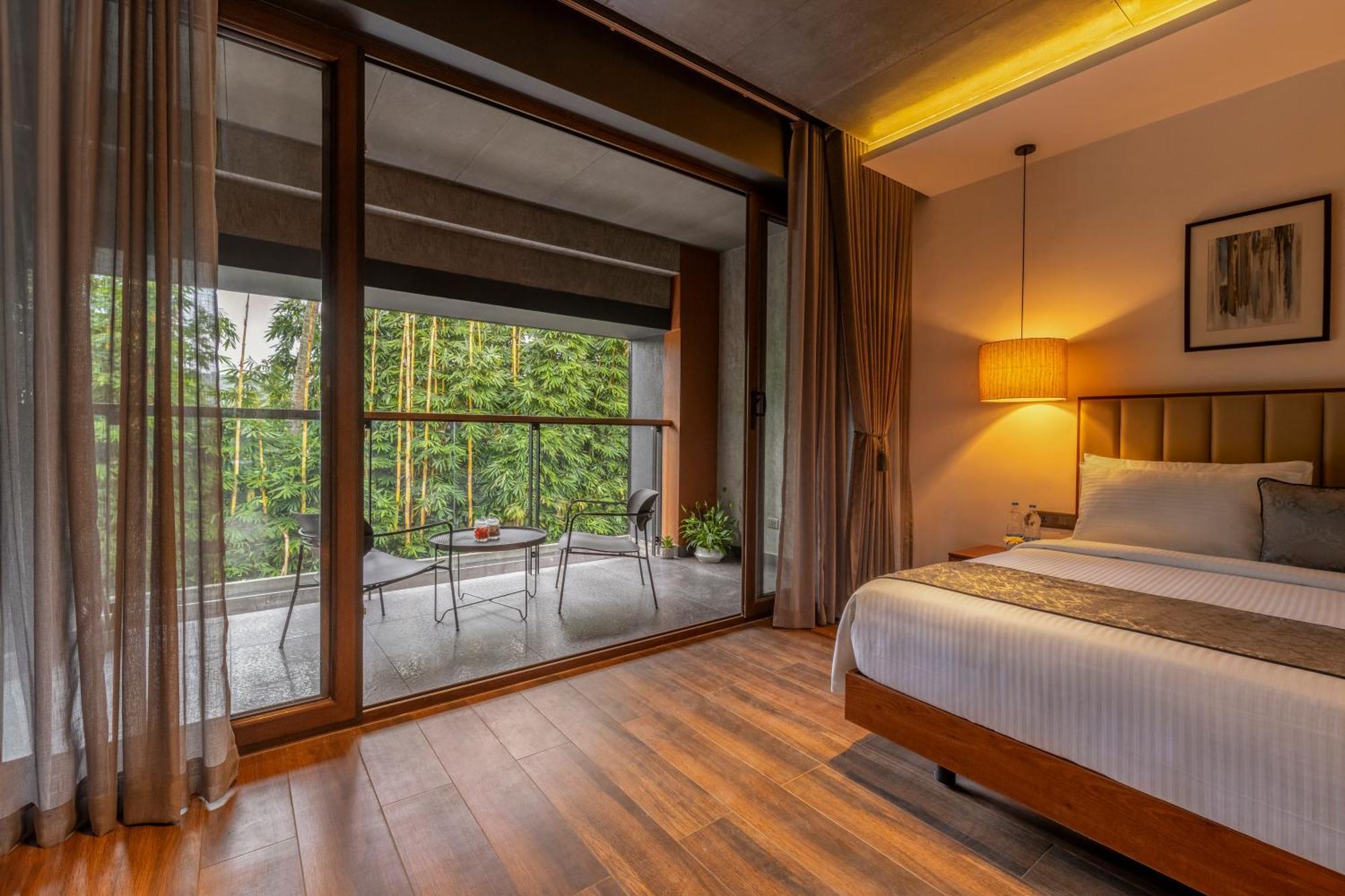 Sterling Athirappilly Hotell Kallana Exteriör bild